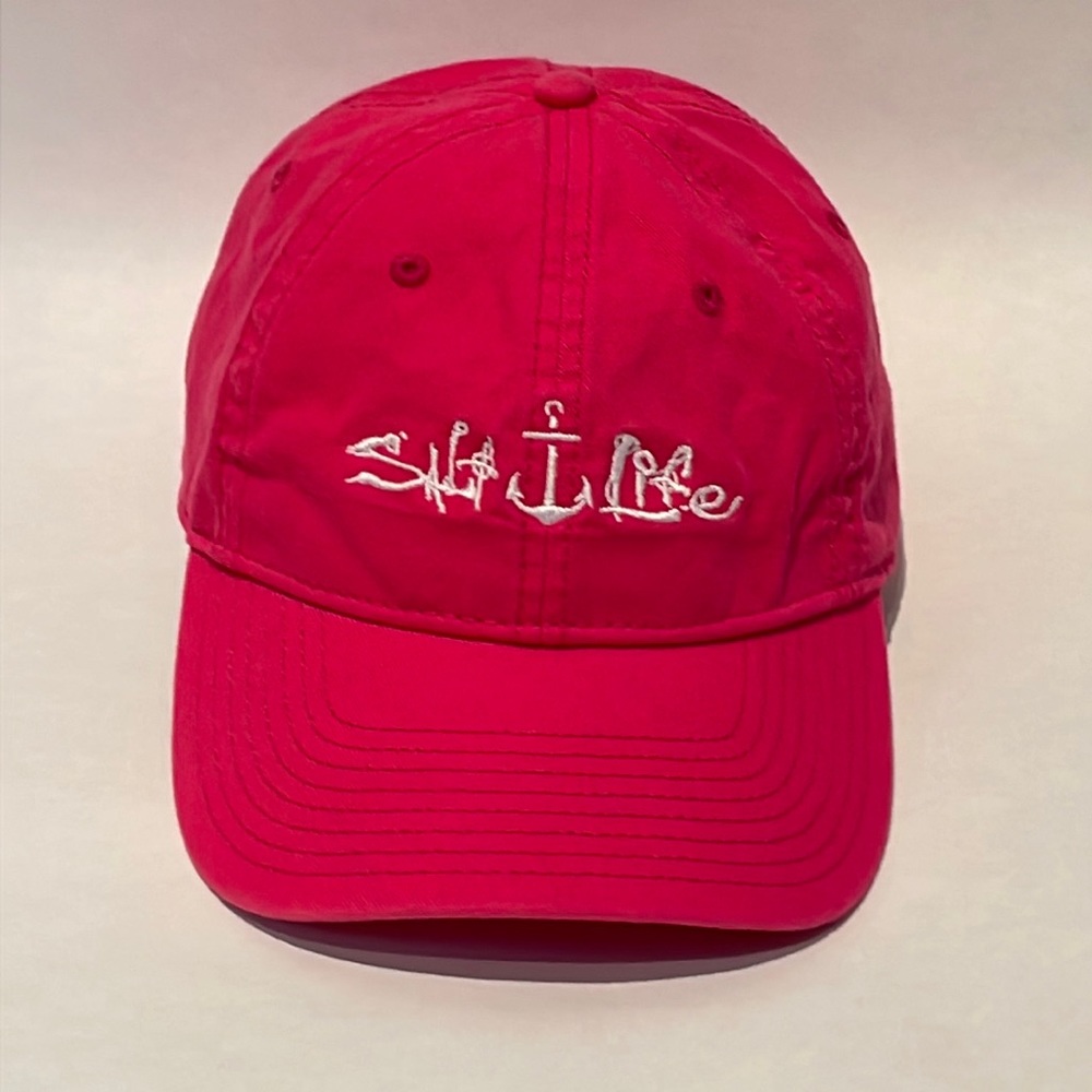 Ladies pink Salt-Life 100% Cotton cap.